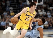 明晨全锦赛焦点战！洛杉矶湖人迎战上海海港，血战或上演(2025世俱杯各组积分榜详细)