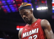 本赛季的热门球员在比赛中展现出强大实力